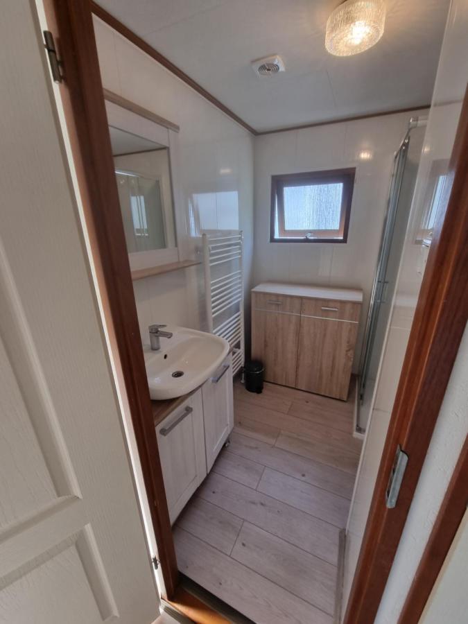 Ferienwohnung Direkt Am Strand In Makkum Exterior foto